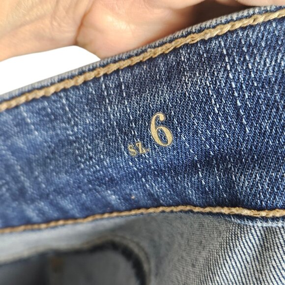 White House Black Market Jeans The Skinny Ankle Embellished Mid Rise Blue Size 6 - Picture 6 of 11